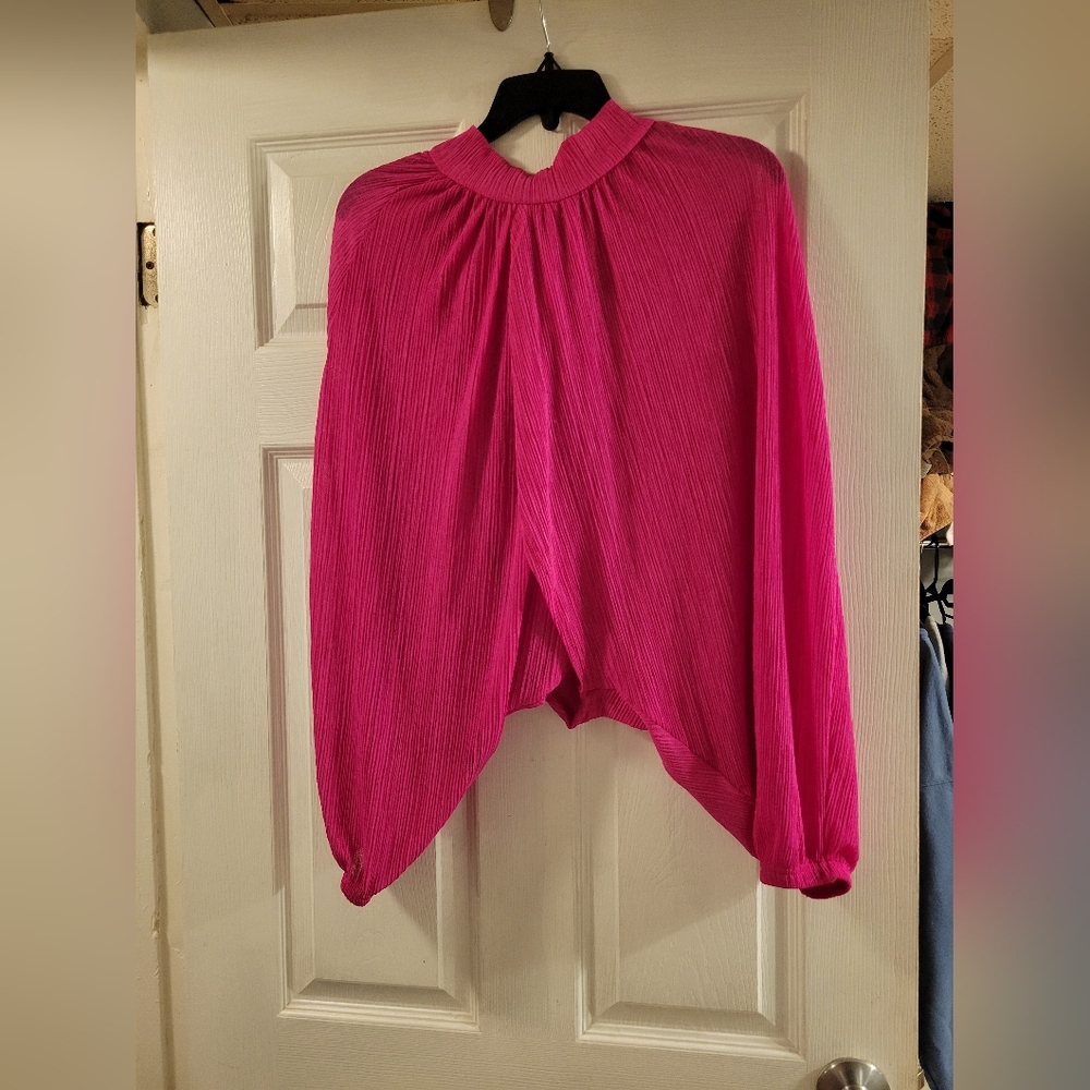 Elegant Pink Women's Bat Wing Top Hot Pink NWT